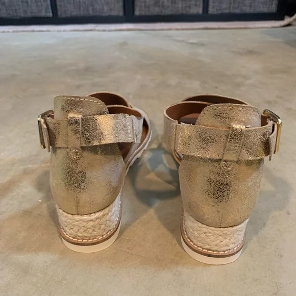 Diba Shoes - Picture 4 of 10